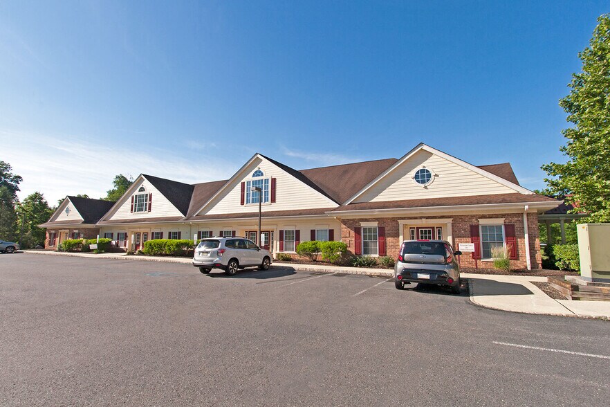 More Photos Of 46 Vreeland Dr, Skillman Unknown For Lease