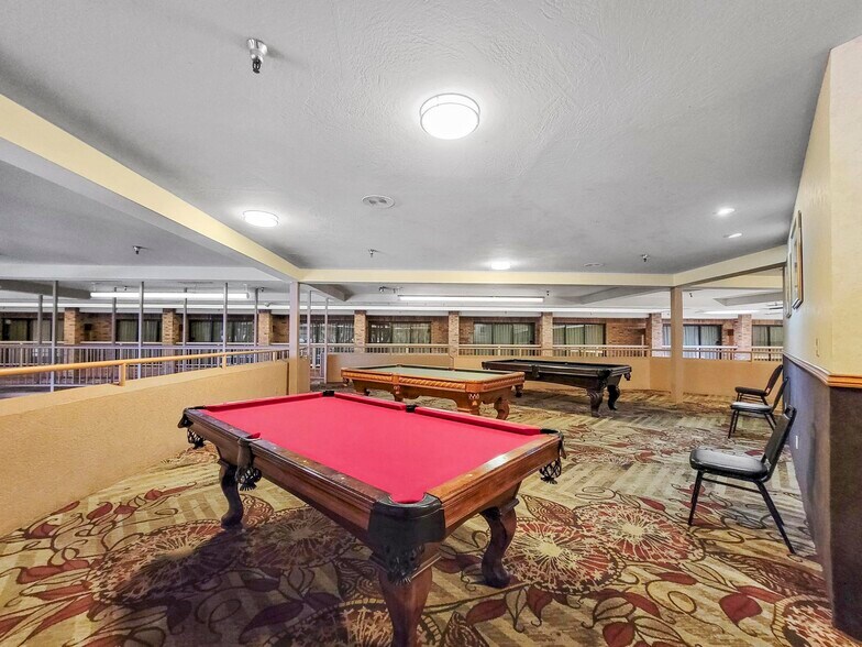 More Photos Of 850 S Bluff St, Saint George Hotel For Sale