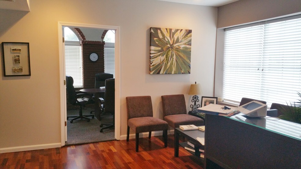 More Photos Of 405 6th St S, Saint Petersburg Office For Sale