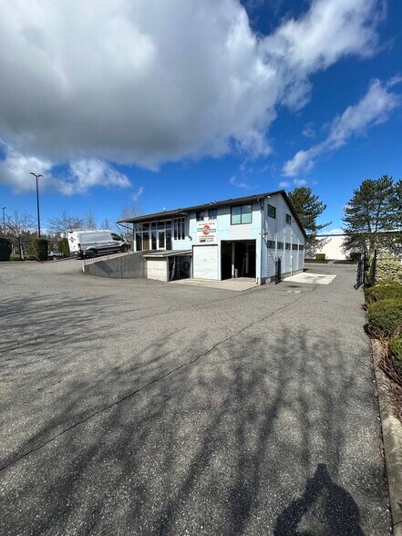 Primary Photo Of 10235 SE 260th St, Kent Showroom For Sale