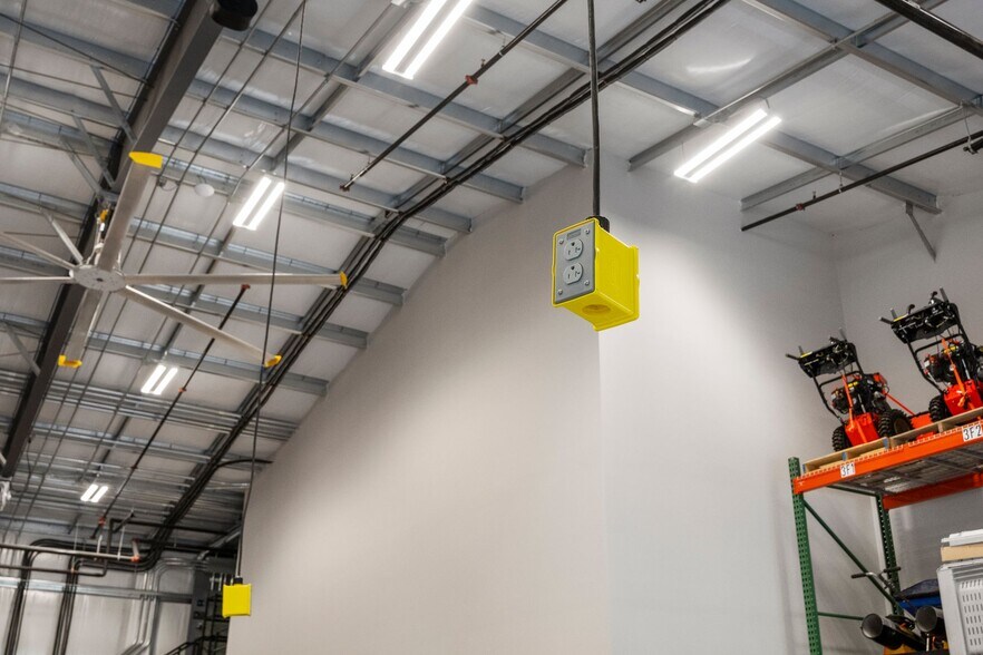 More Photos Of 2 Ricketts Pond Dr, Carver Light Distribution For Lease