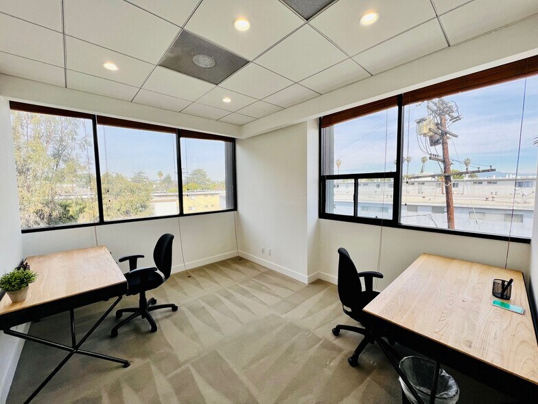 More Photos Of 11965 Venice Blvd, Los Angeles Loft Creative Space For Lease