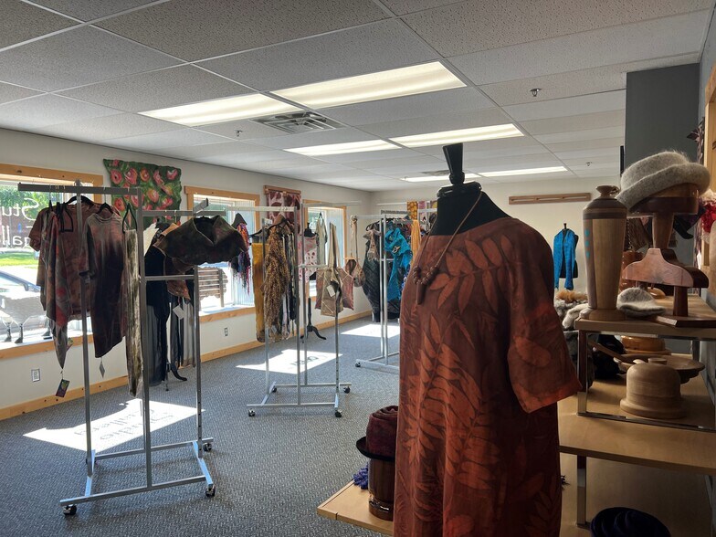 More Photos Of 243 3rd St N, Bayport Office For Sale