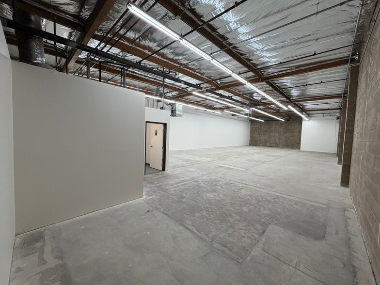 More Photos Of 12112-12126 Sherman Way, North Hollywood Unknown For Lease