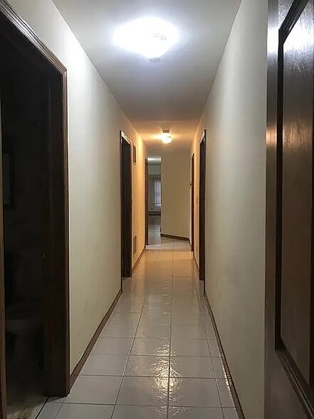 More Photos Of 260-262 Broadway, Bayonne Showroom For Sale