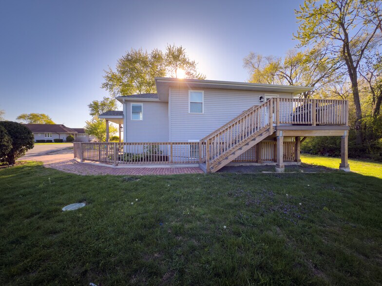 More Photos Of , Grayslake Unknown For Sale