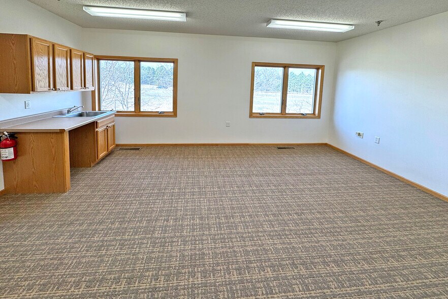 More Photos Of 2115 County Road D E, Maplewood Office For Lease