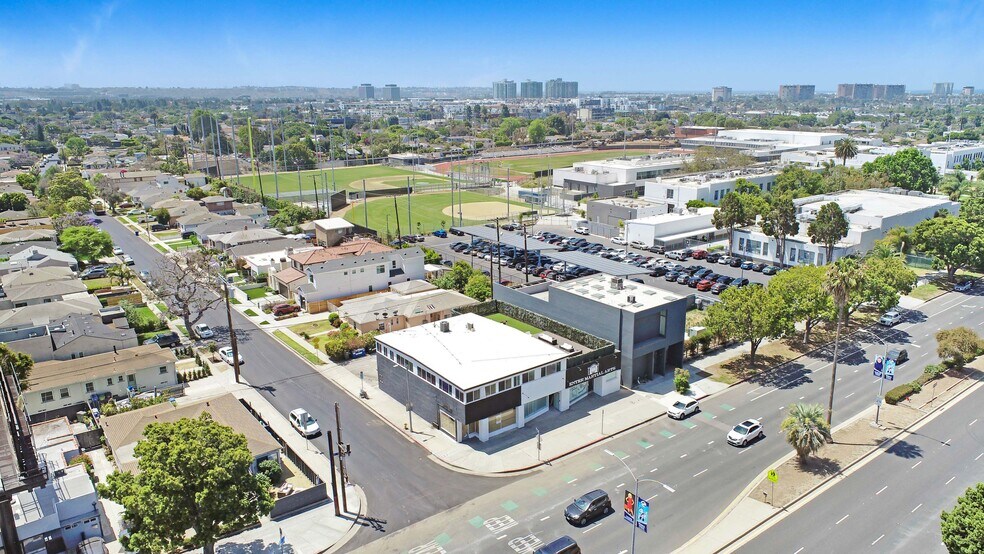 More Photos Of 12926 Venice Blvd, Los Angeles Storefront Retail Office For Sale