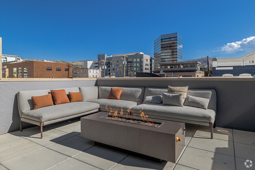 More Photos Of 255 S State St, Salt Lake City Apartments For Lease