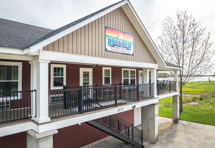 More Photos Of 1435 Main st, Grafton Specialty For Sale