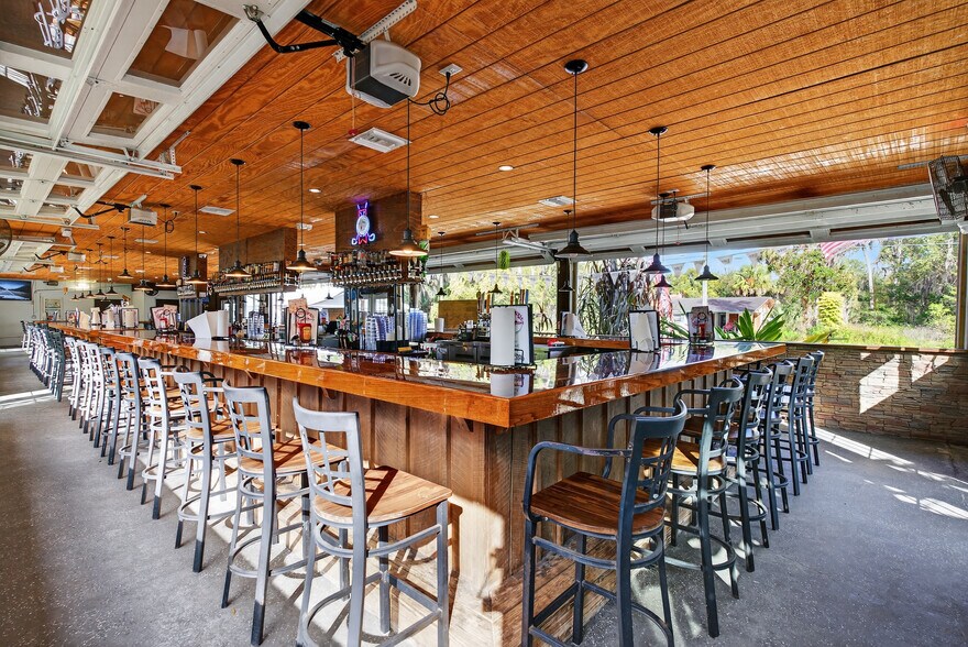 More Photos Of 765 3rd Ave, Welaka Restaurant For Sale