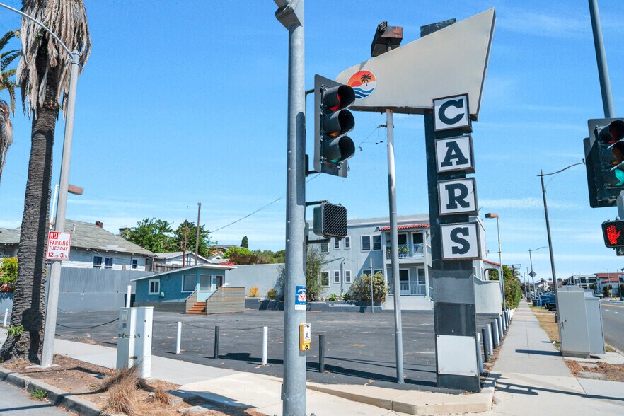 More Photos Of 339 S Pacific Coast Hwy, Redondo Beach Specialty For Lease