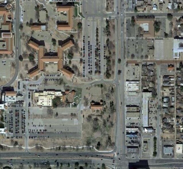 More Photos Of 1607-1609 University Ave, Lubbock Freestanding For Lease