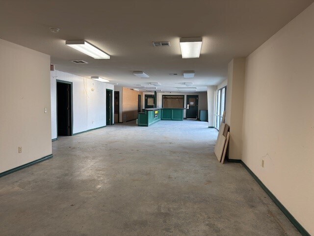 More Photos Of 1600 S Main St, Mcalester Service For Lease