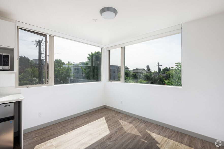 More Photos Of 1414 E Yesler Way, Seattle Apartments For Sale