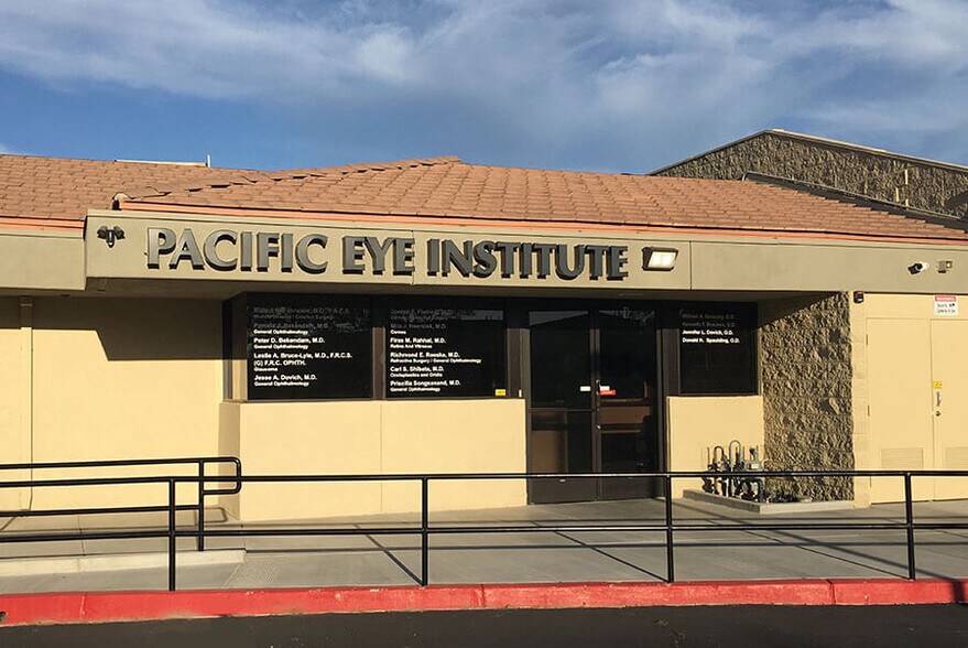 More Photos Of 11959 Mariposa Rd, Hesperia Medical For Lease