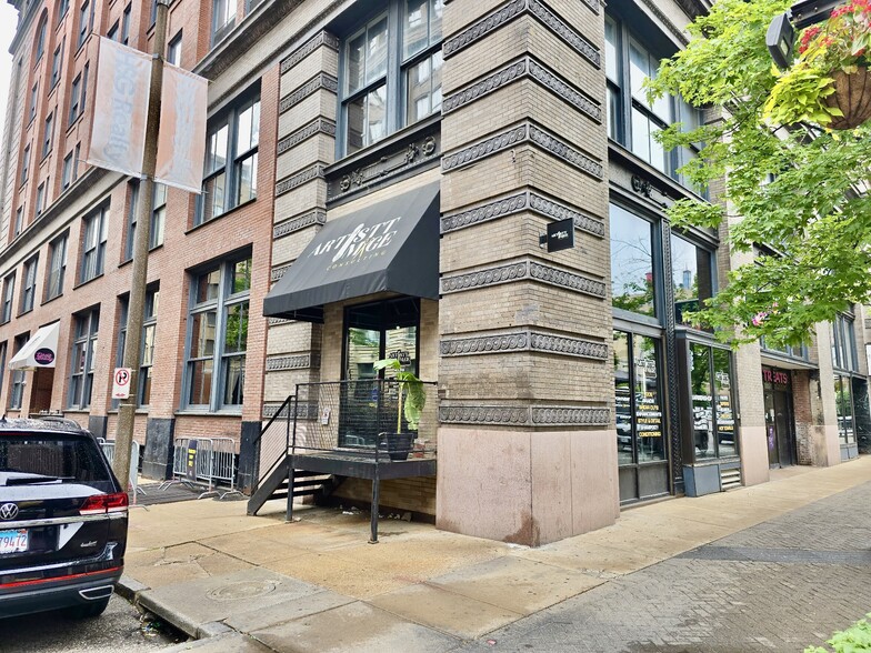 More Photos Of 1300 Washington Ave, Saint Louis Storefront For Sale