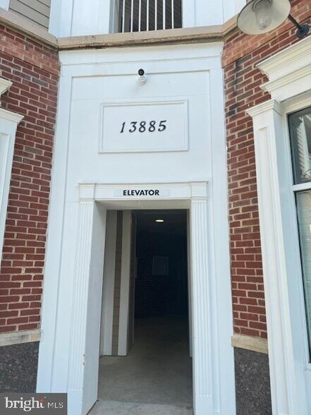 More Photos Of 13885 Hedgewood Dr, Woodbridge Office Residential For Sale