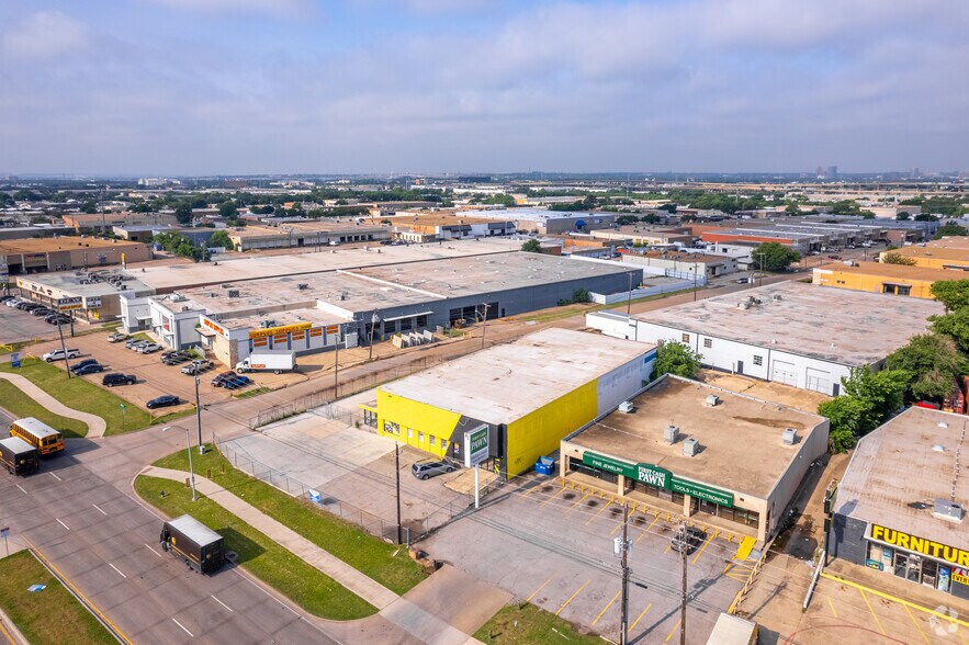 More Photos Of 10807 Harry Hines Blvd, Dallas Storefront Retail Office For Lease