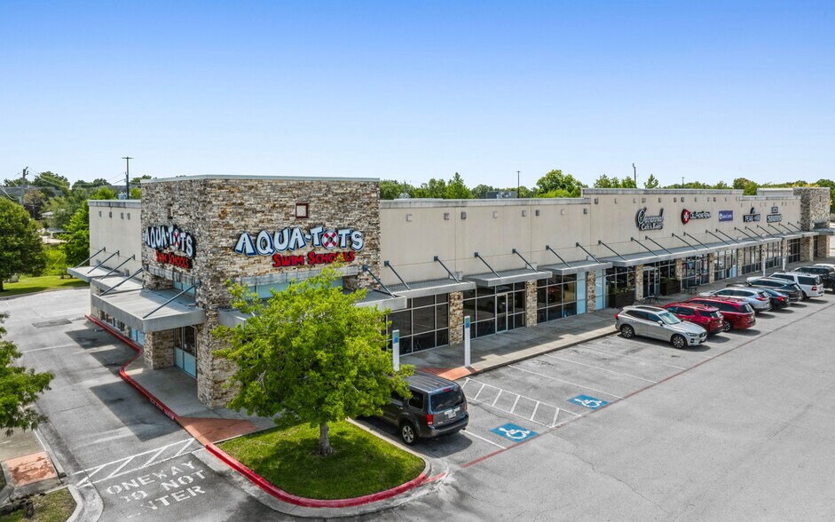 More Photos Of , Pasadena General Retail For Sale
