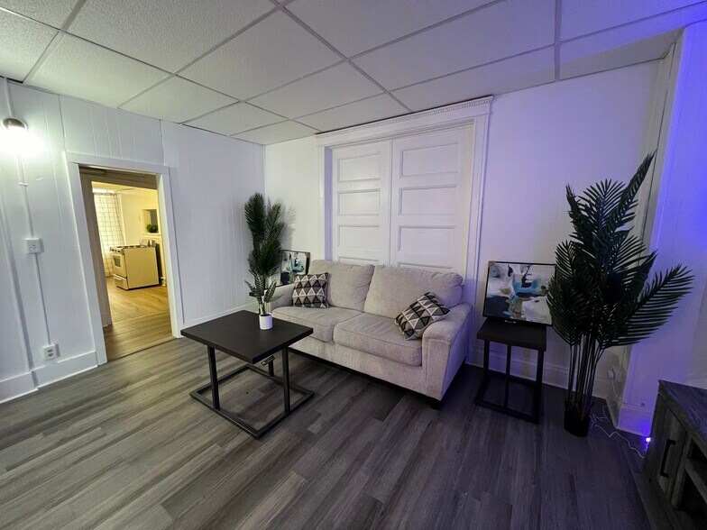 More Photos Of 408 James St, Syracuse Apartments For Sale