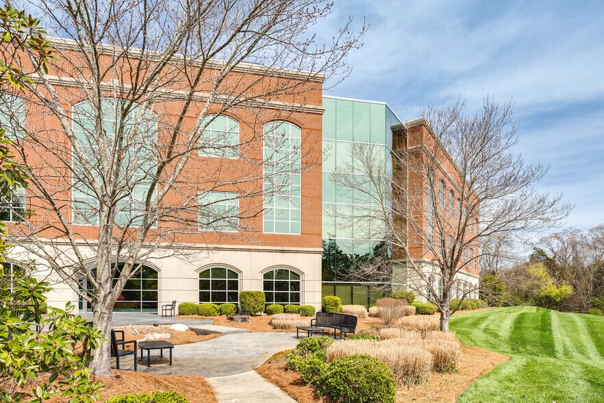 More Photos Of 3980 Premier Dr, High Point Coworking Space