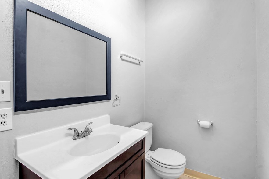 More Photos Of 110 Elmwood Ave, Buffalo Storefront Retail Office For Sale