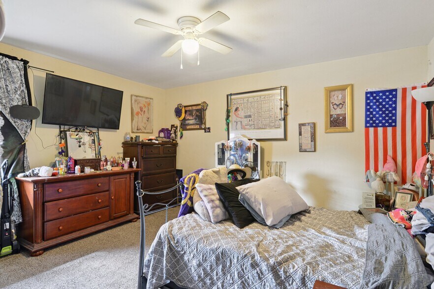 More Photos Of 106 E 3rd St, Belle Chasse Multifamily For Sale