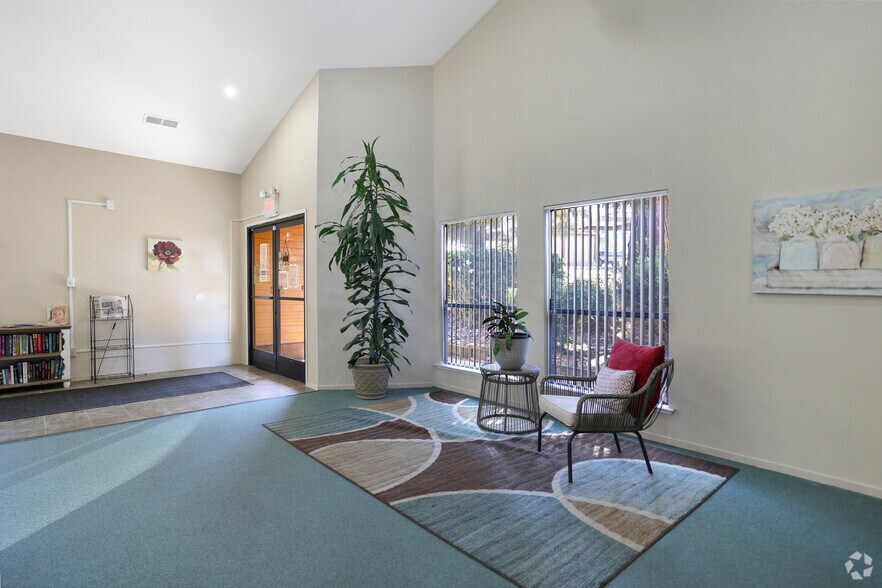 More Photos Of 20230 Grouse Way, Sonora Apartments For Sale