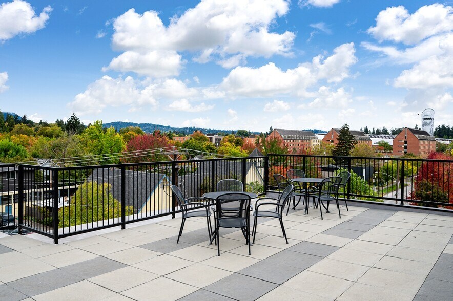 More Photos Of 1965 E 15th Ave, Eugene Apartments For Sale