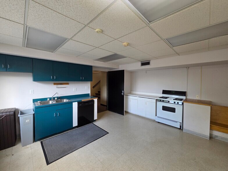 More Photos Of 168 Patton Ave, Asheville Loft Creative Space For Lease