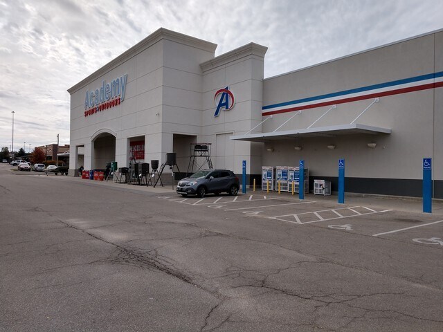 More Photos Of 1133 SW Wanamaker Rd, Topeka General Retail For Sale