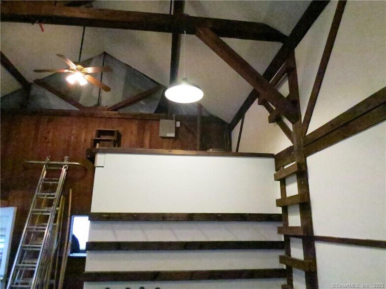 More Photos Of 187 Lebanon Ave, Colchester Freestanding For Lease