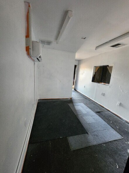 More Photos Of 389 Wilbur Ave, Yuba City Specialty For Lease