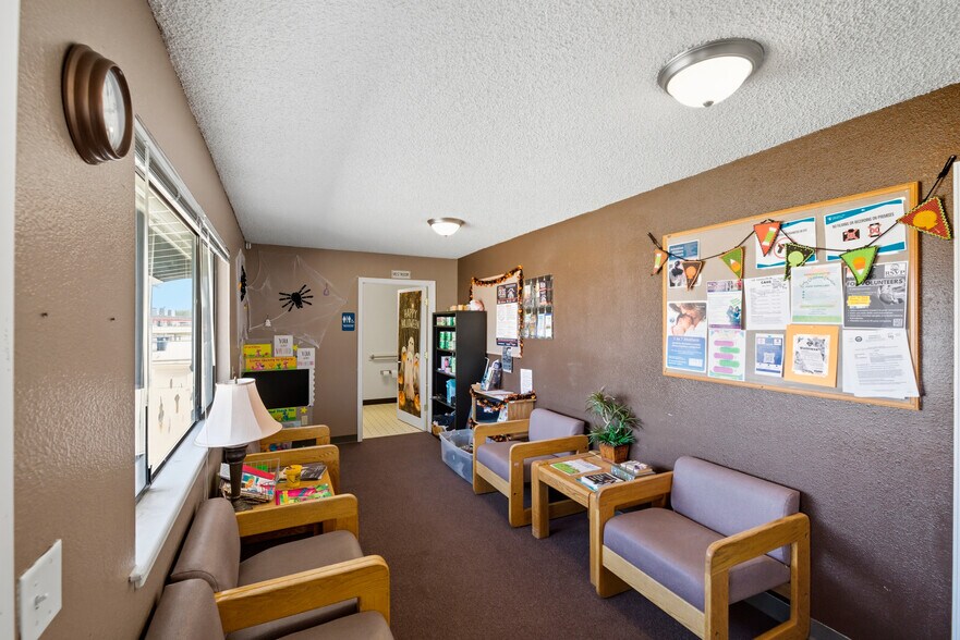 More Photos Of 1000 C St, Hawthorne Office Residential For Sale