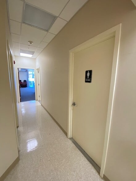 More Photos Of 406 Corlies Ave, Allenhurst Office For Lease