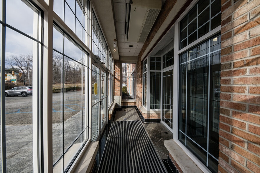 More Photos Of 2 Changebridge Rd, Montville Office For Lease
