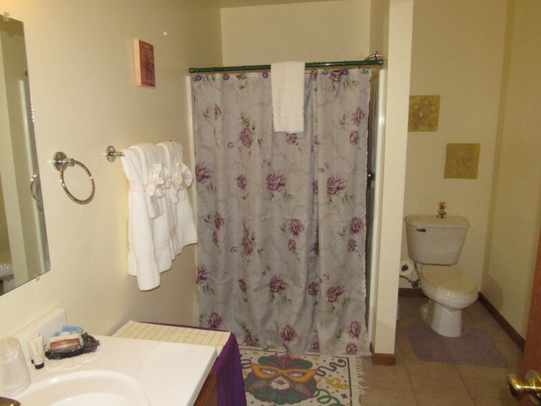 More Photos Of 4497 S US Highway 23, Greenbush Hotel For Sale