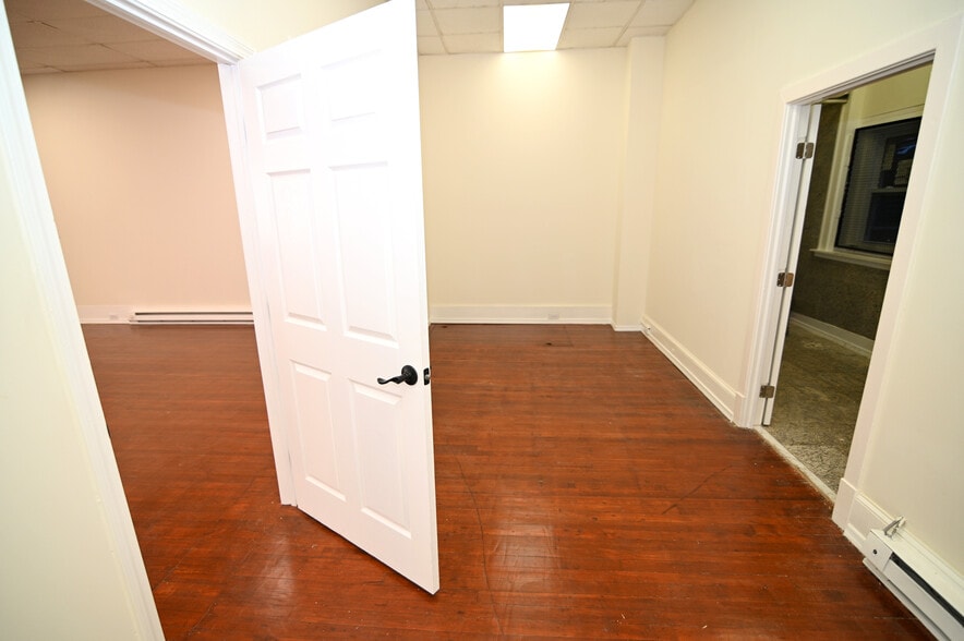 More Photos Of 227 E Baltimore St, Baltimore Storefront Retail Residential For Sale