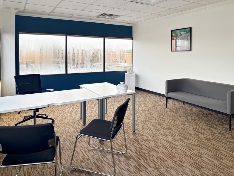 More Photos Of 8918 Tesoro Dr, San Antonio Coworking Space