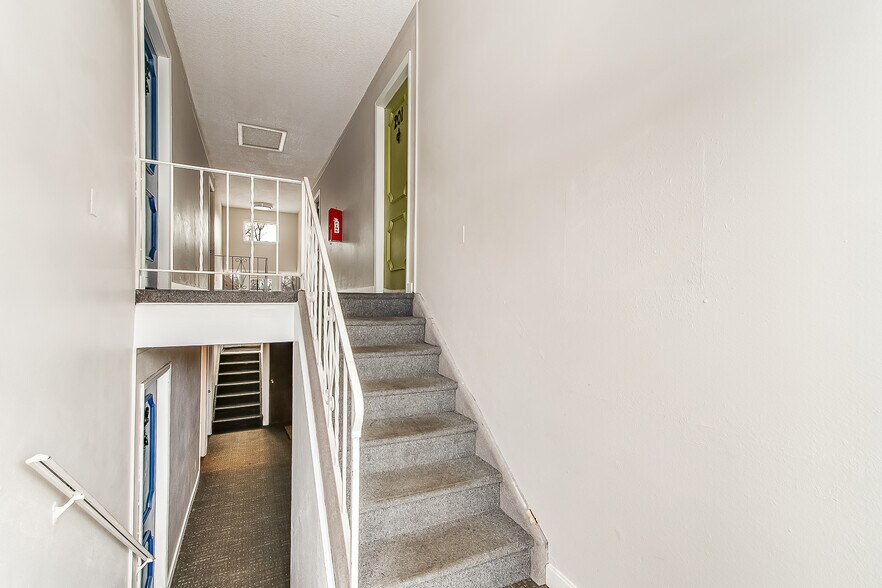 More Photos Of 2425 Pattison Ave, Cheyenne Apartments For Sale