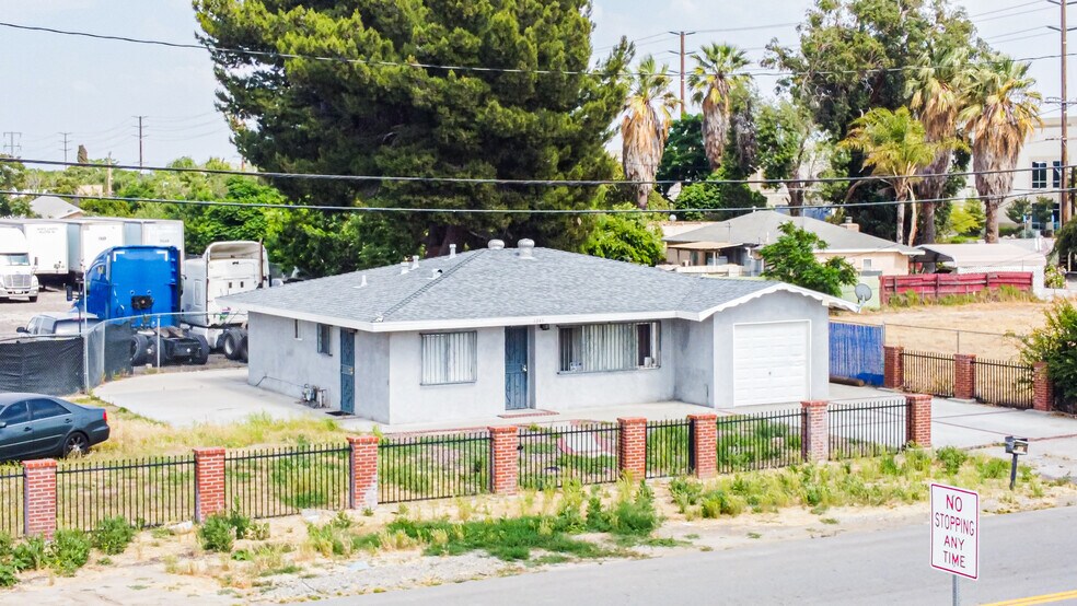 More Photos Of 1245 S Washington Ave, San Bernardino Truck Terminal For Sale