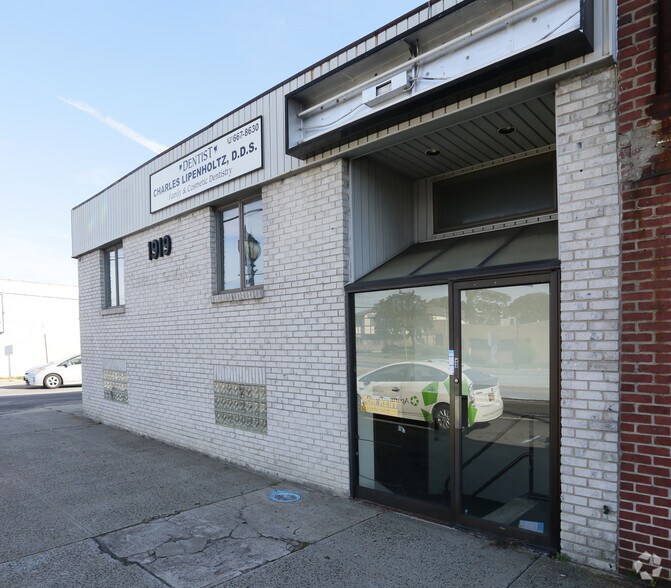 More Photos Of 1919 Deer Park Ave, Deer Park Office For Sale