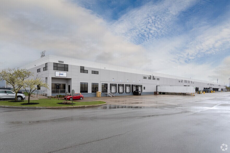 More Photos Of 1850 Airport Exchange Blvd, Erlanger Distribution For Lease