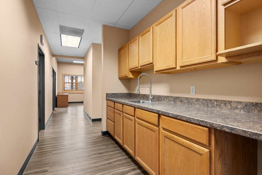 More Photos Of 102 Cooperative Way, Kalispell Office For Sale