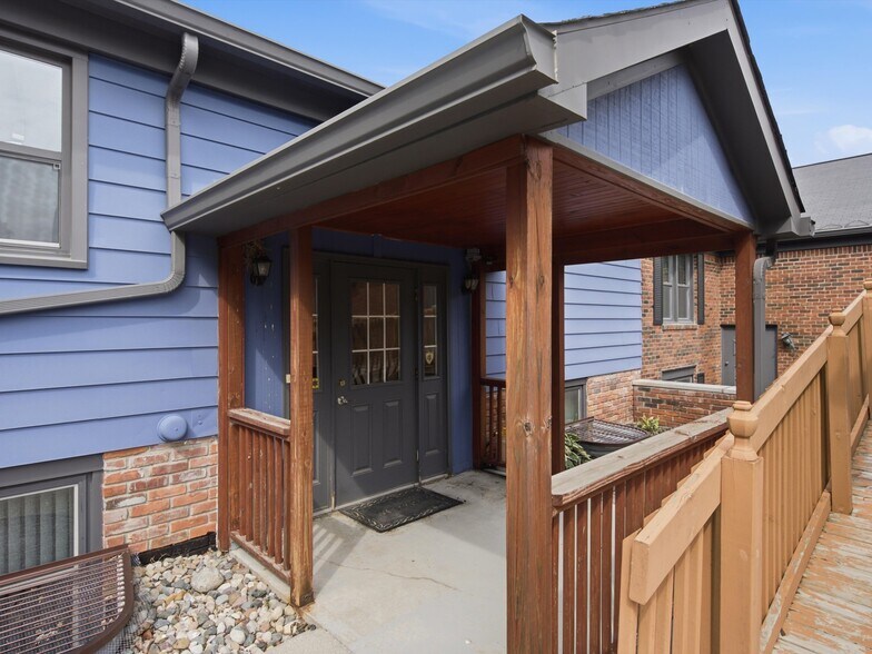 More Photos Of 35000-35008 Division Rd, Richmond Medical For Sale