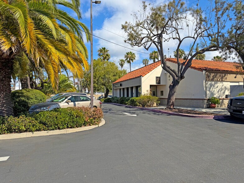 More Photos Of , Santa Barbara General Retail For Sale