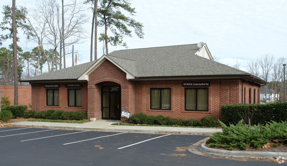 More Photos Of 1011 Pemberton Hill Rd, Apex Medical For Lease