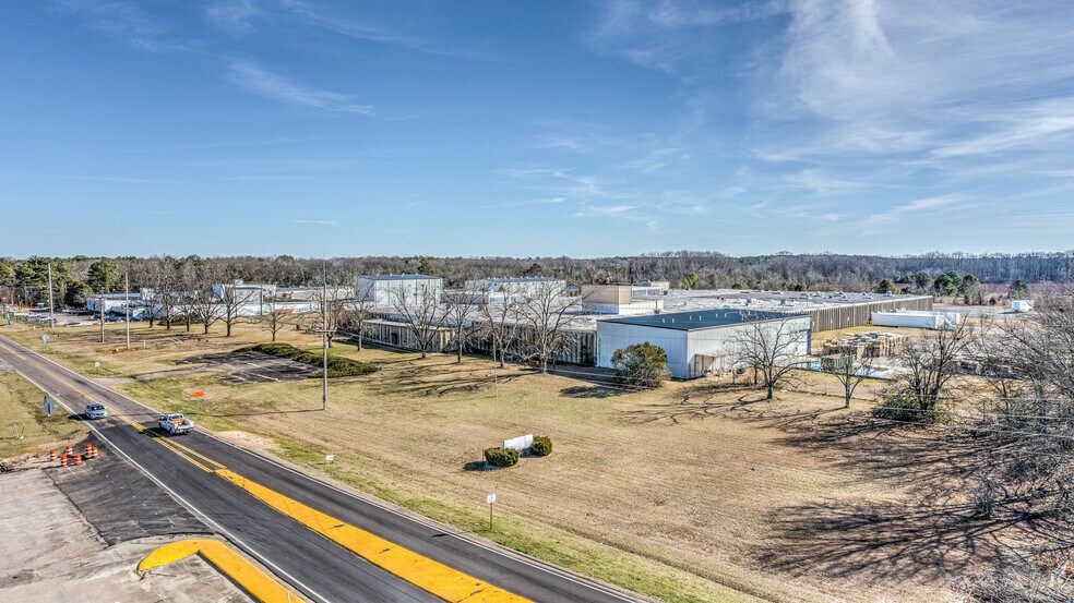 More Photos Of 14 Pine House Rd, Trenton Warehouse For Sale