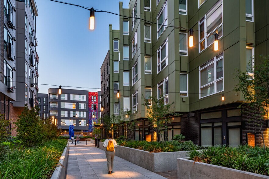 More Photos Of 17620 NE 69th Ct, Redmond Apartments For Lease